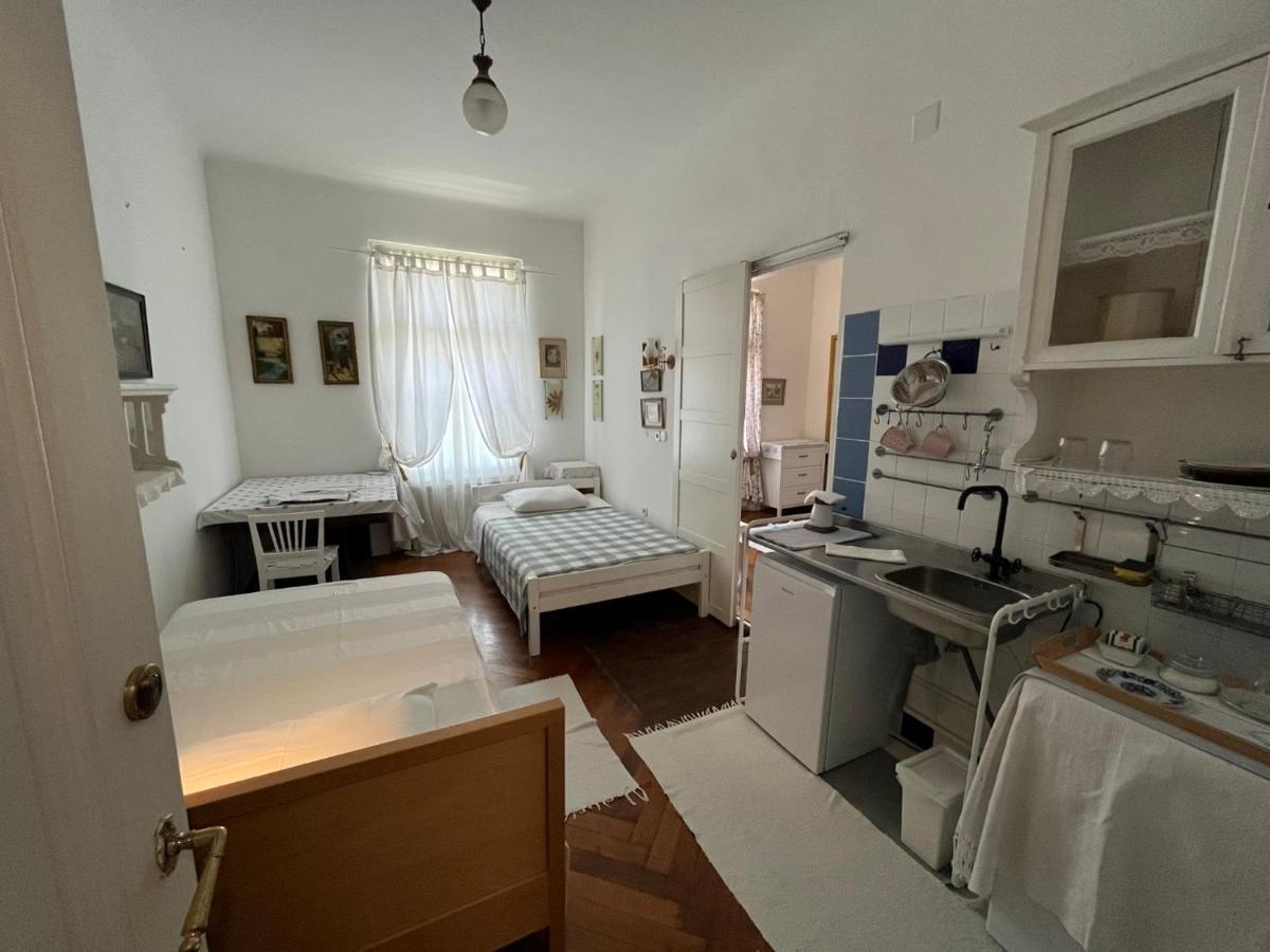 Guest House Ilicki Plac Загреб Екстериор снимка