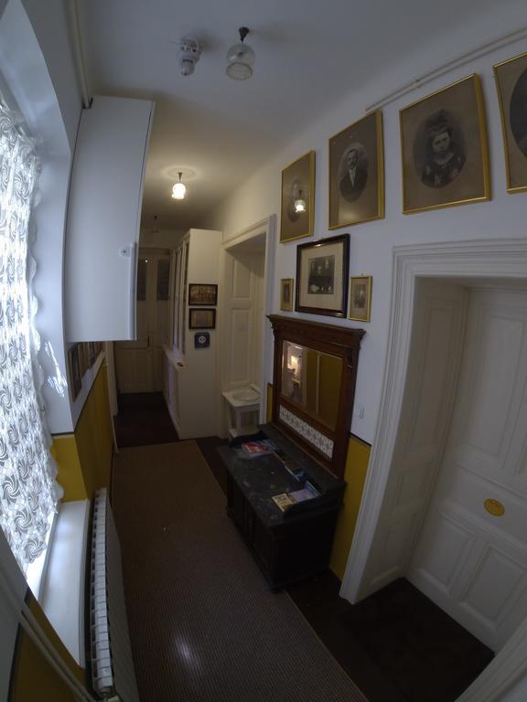 Guest House Ilicki Plac Загреб Екстериор снимка